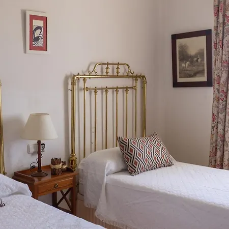 Cortijo Manoteras Villa *
